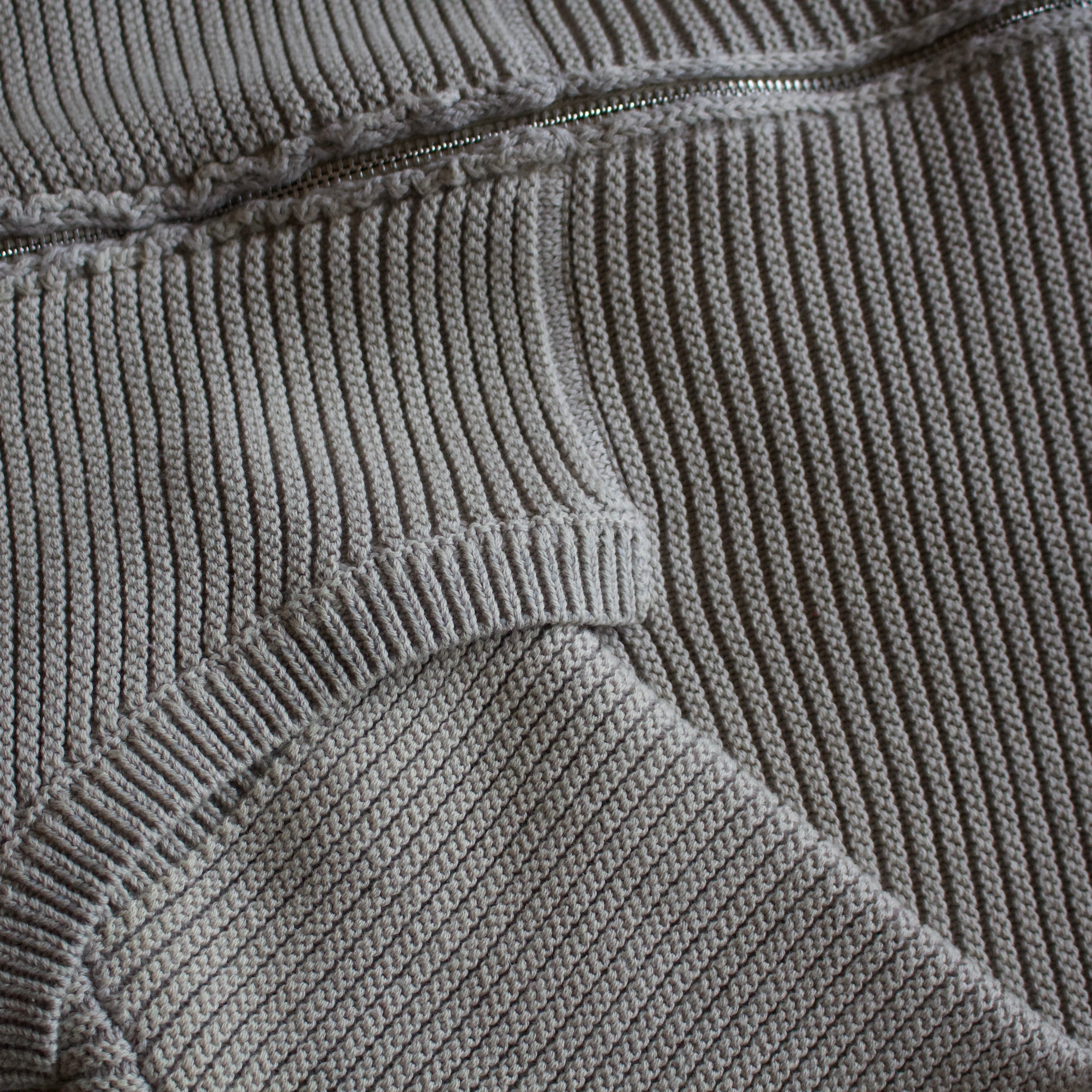 HEAVY SAND KNIT ZIPUP (preorder)